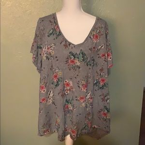 💖💖💖💖Torrid floral short sleeve T💖💖💖💖